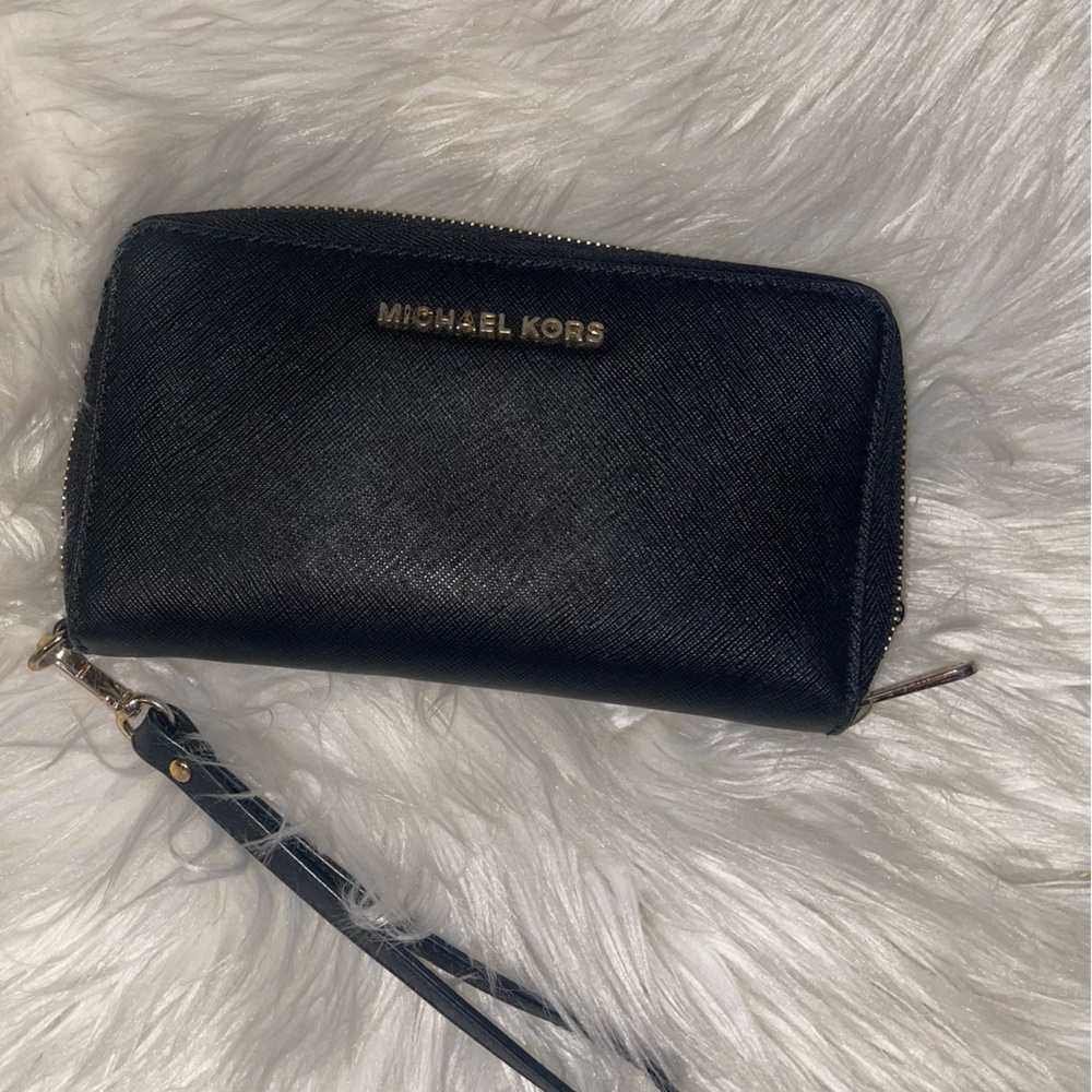 MK wristlet wallet